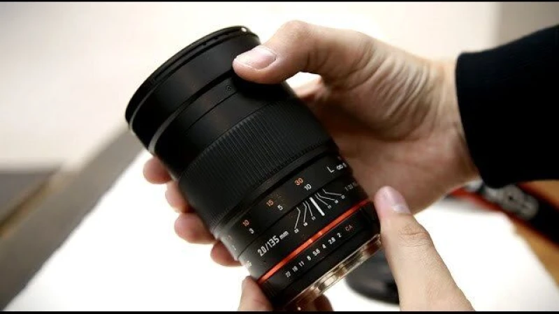 Samyang 135mm f/2 ED UMC lens review with samples (Full-frame and APS-C)