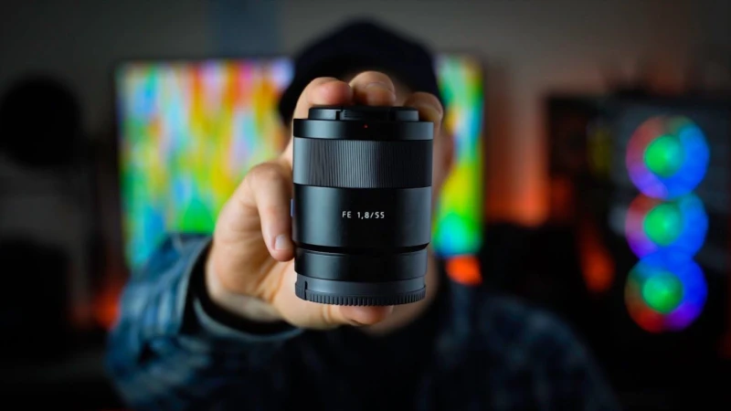 Sony Zeiss FE 55mm F1.8 Review - Amazing, Fast SHARP!